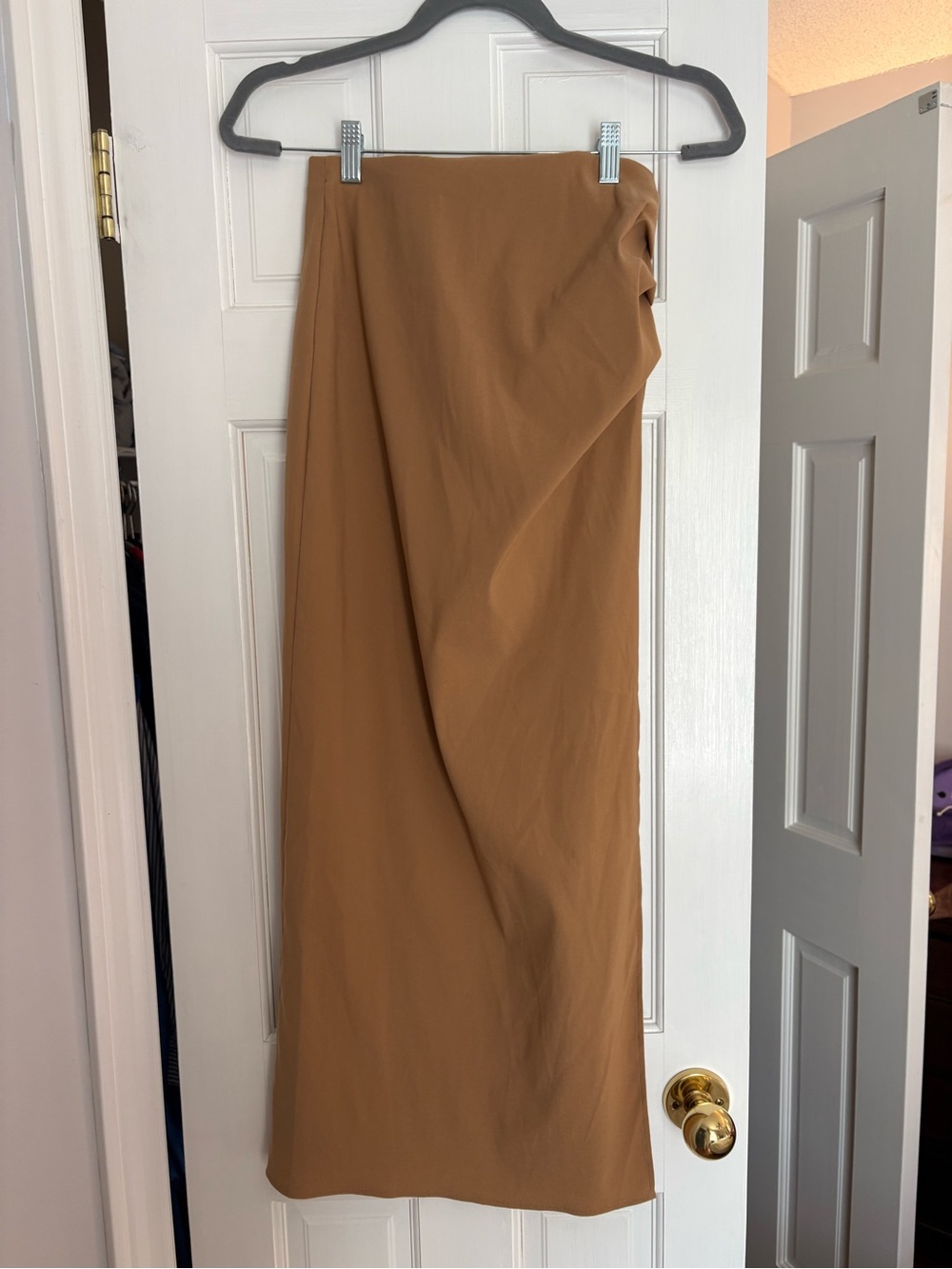 Nwot Zara Camel Gathered Bodycon Midi Skirt